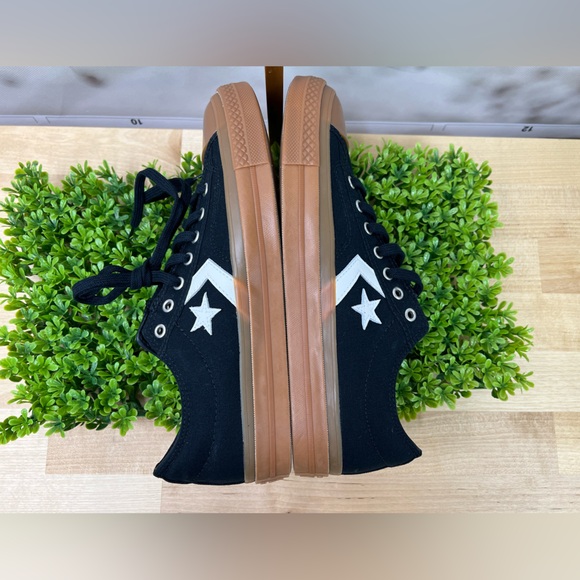 Converse Star Player 76 NEW Low Top Black Canvas Gum Sole Unisex 9.5M/11W - Picture 4 of 12